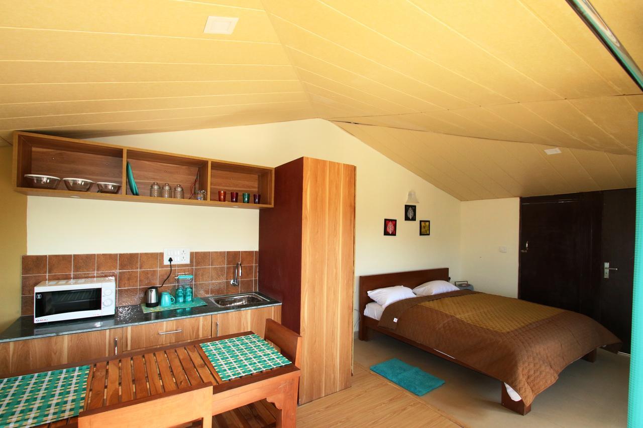 Nest And Hives Motiapathar/Mukteshwar Hotel ภายนอก รูปภาพ